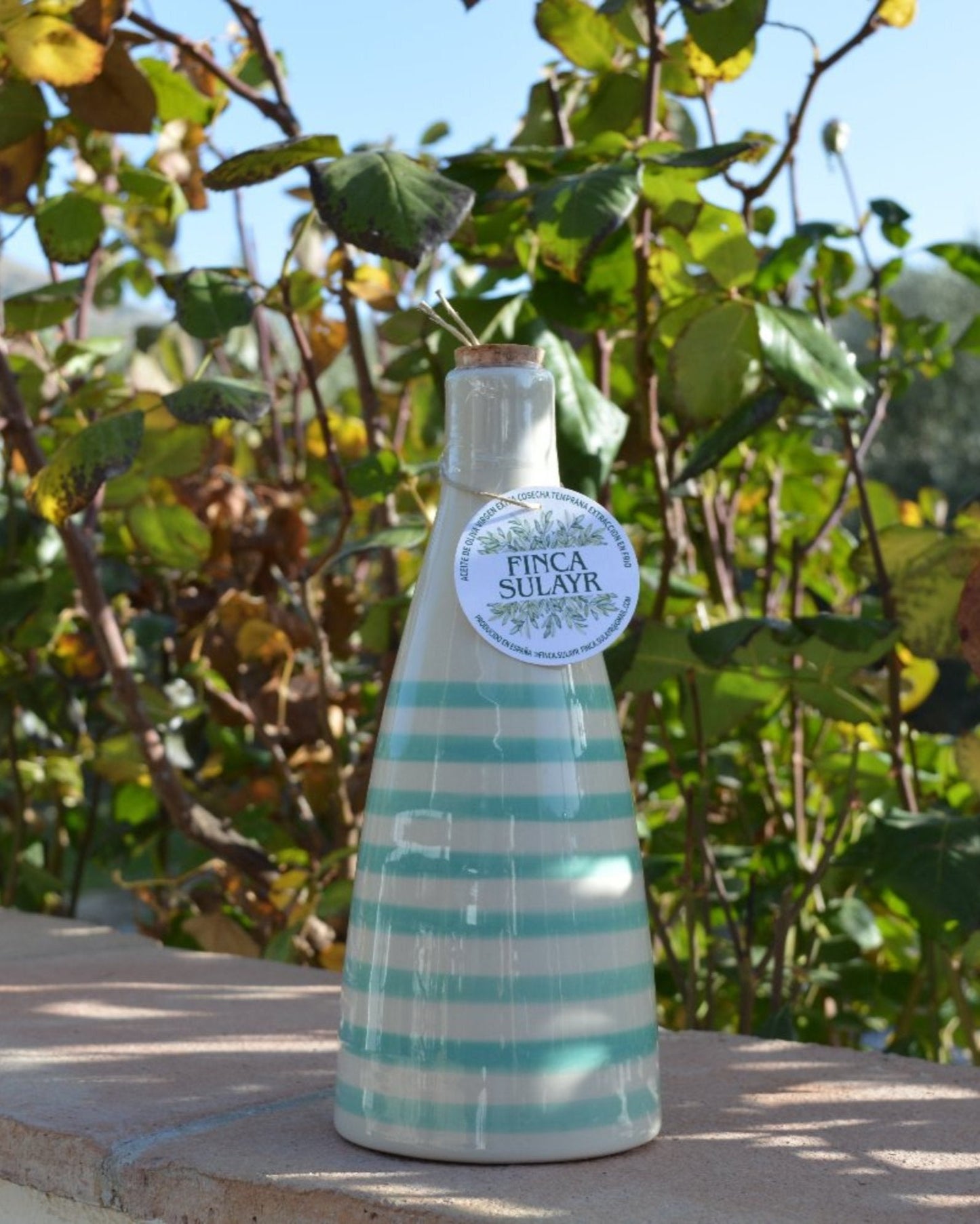 Botella AOVE de gres porcelánico cónica 500ml. MARE