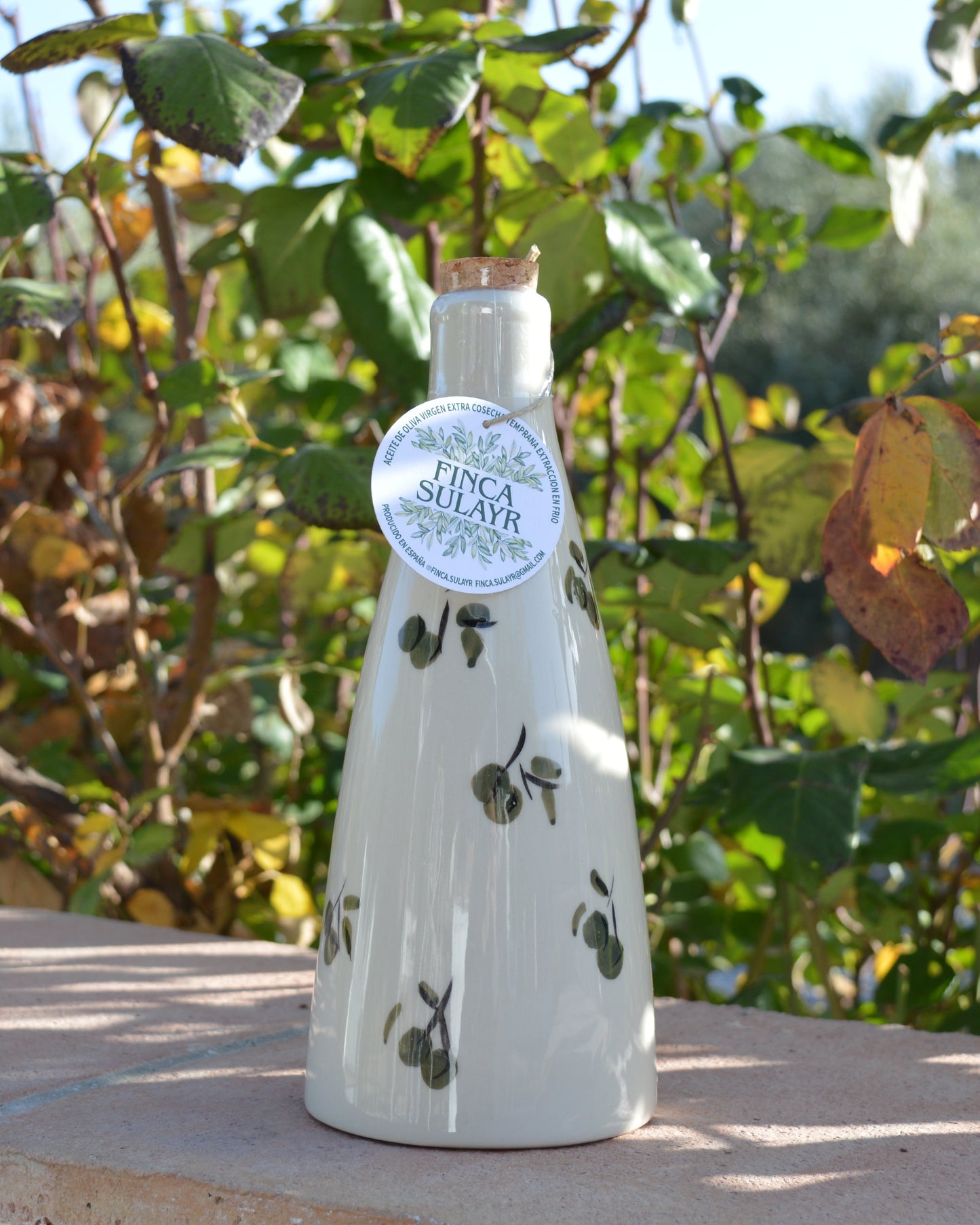 Botella AOVE de gres porcelánico de 500ml. OLIVA